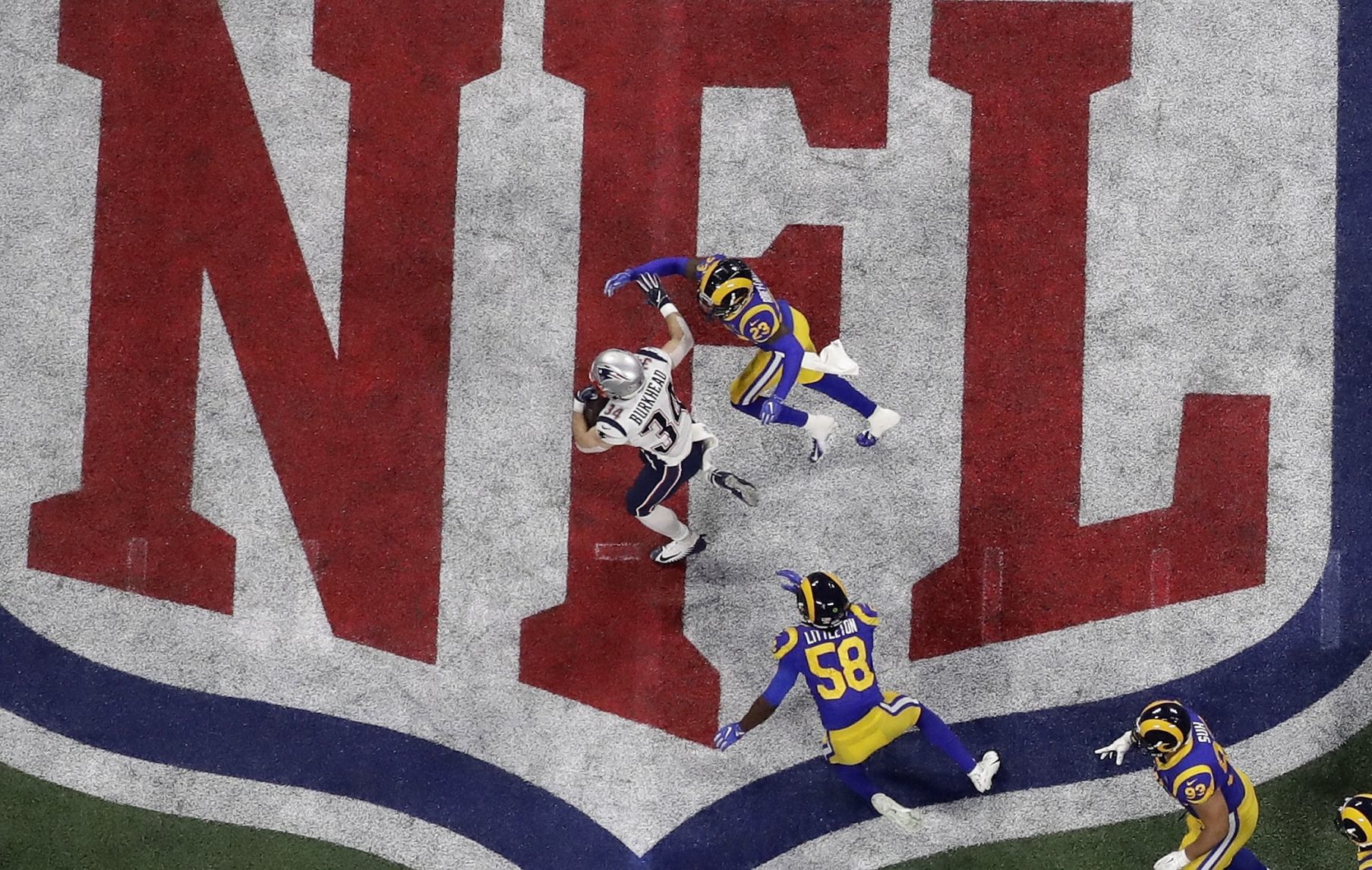 Patriots Rams Super Bowl Football
